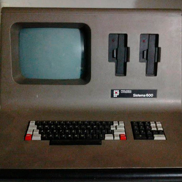 A Contacnet adquire seu primeiro computador (Sistema 600 prológico)